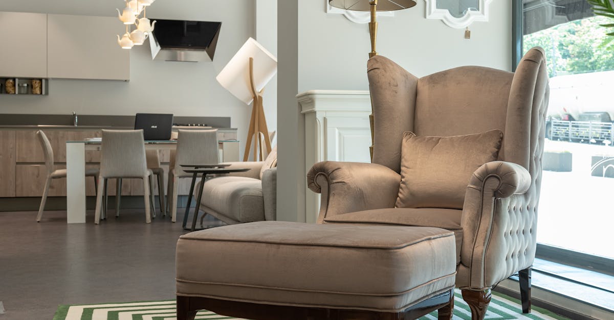 Are poufs still in style in 2025?